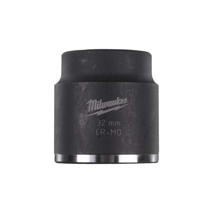 Llave de VASO 32mm shockwave 1/2" corto Milwaukee