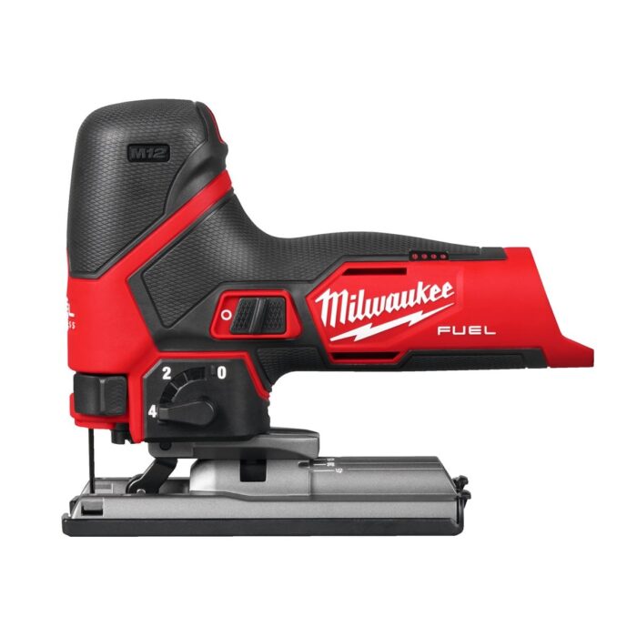Sierra de calar subcompacta M12 FUEL™, capacidad máxima en madera/acero/aluminio 70/3/3mm, carrera 22mm, 800-3.000cpm, modo de arranque automático, capacidad de corte a bisel 45°, cambio de hoja FIXTEC™, luz LED desactivable integrada, péndulo. Incluye 1 hoja, adaptador de extractor de polvo, cubre polvo, protector antiastillas y zapata blanda. Se suministra en versión cero, sin baterías ni cargador Milwaukee