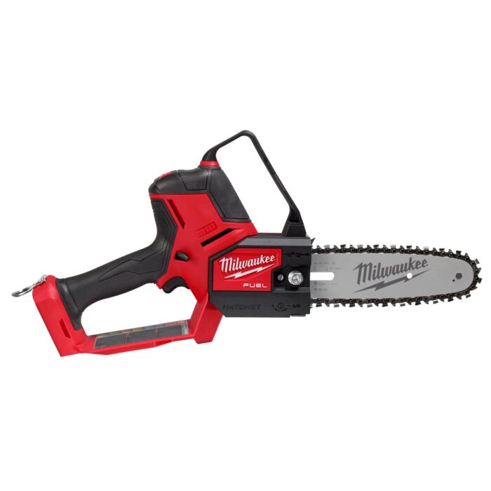 Sierra de poda M18 FUEL™ HATCHET™, barra 20cm (8"), velocidad cadena 5m/s, cadena 3/8" bajo perfil solo con dientes de corte. Incluye llave de servicio y funda de plástico para barra. Se suministra en versión cero, sin baterías ni cargador Milwaukee